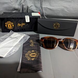 Brown Maui Jim sunglasses